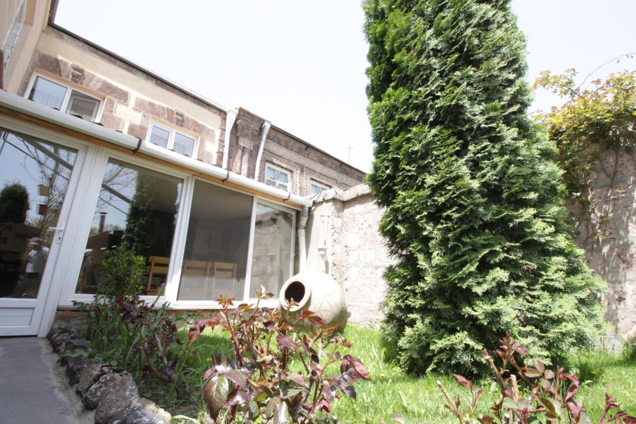 Mardoyan'S Guest House Gavar Bagian luar foto