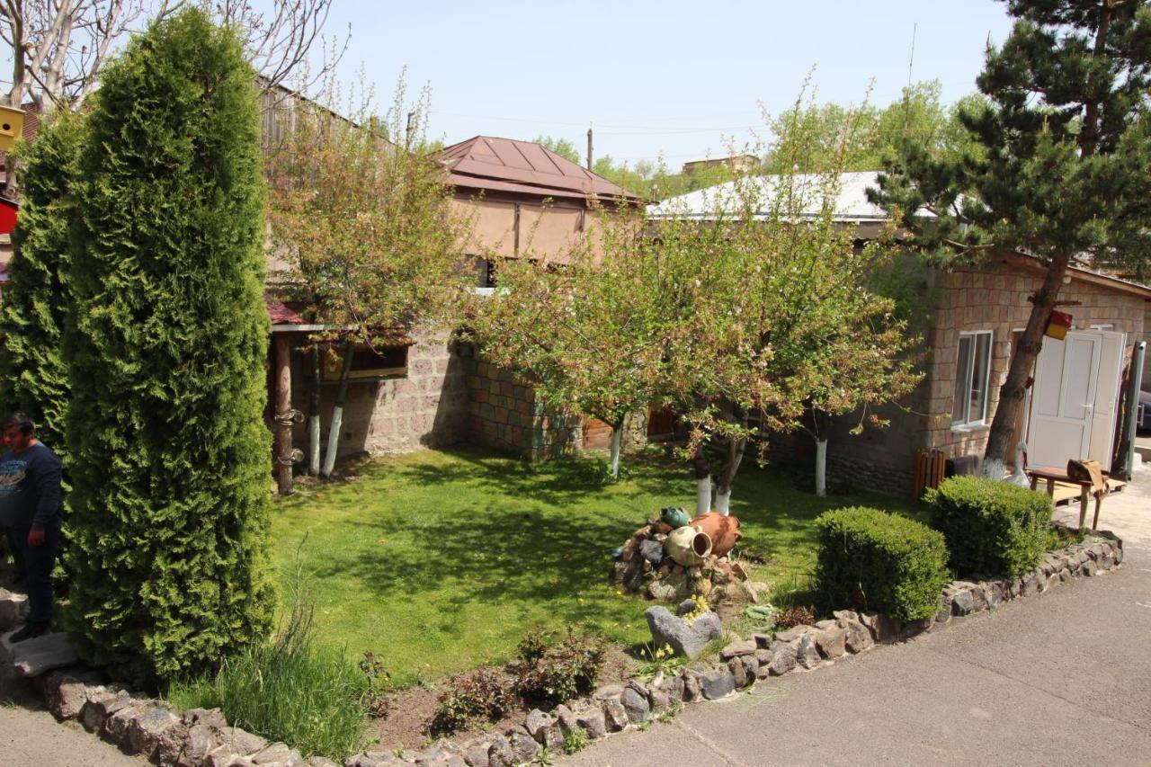 Mardoyan'S Guest House Gavar Bagian luar foto