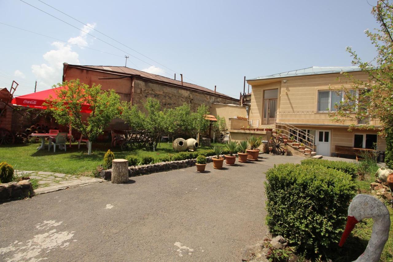 Mardoyan'S Guest House Gavar Bagian luar foto